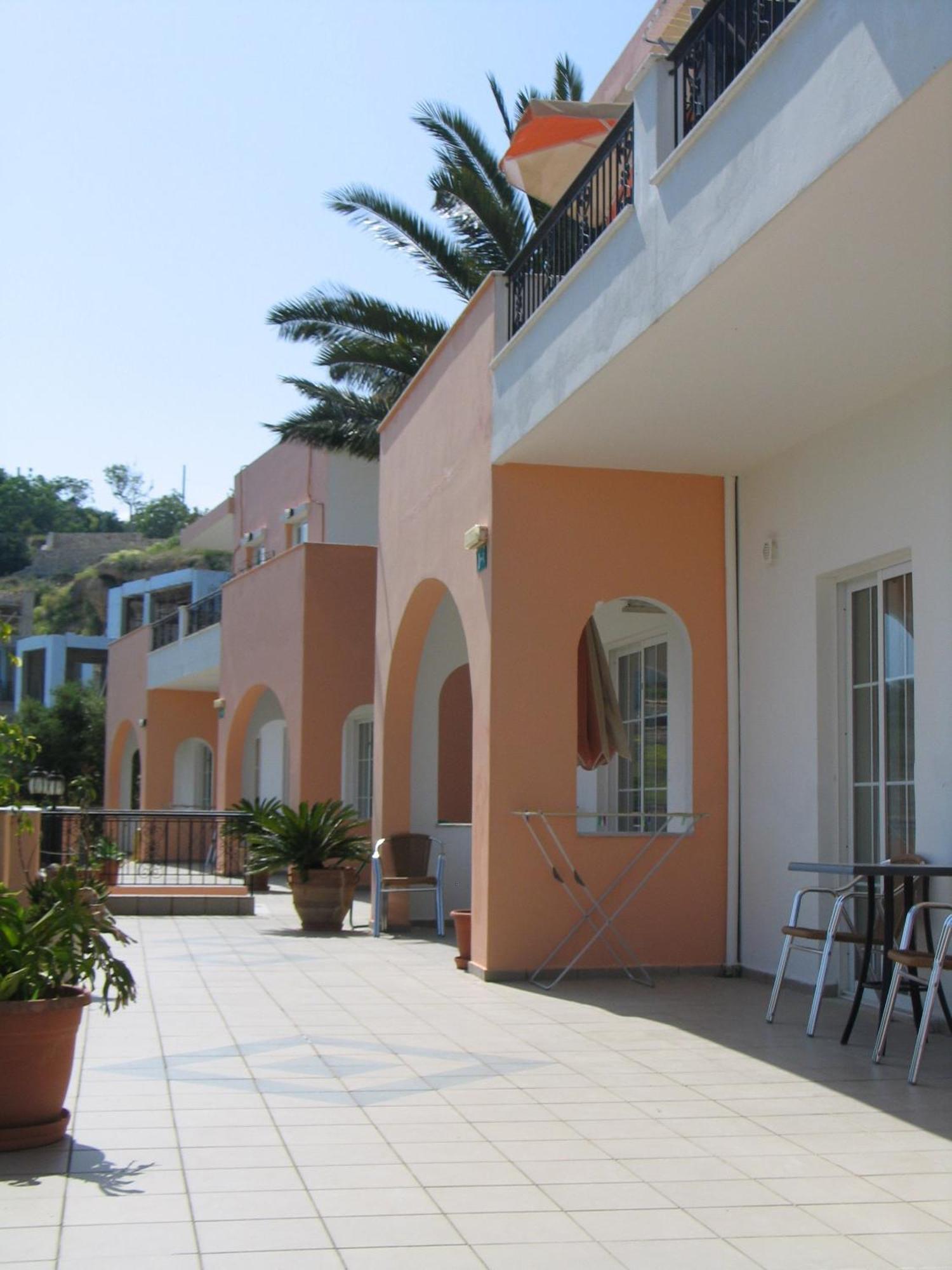 Alkion Aparthotel Exopoli ภายนอก รูปภาพ